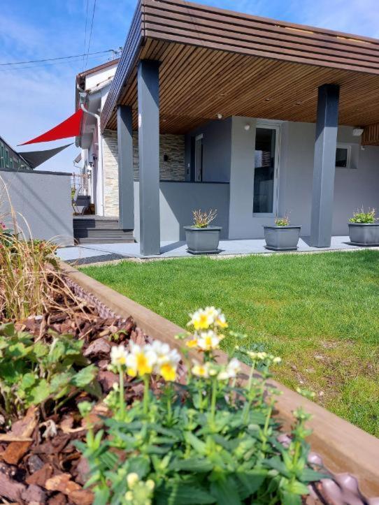 Gite Au Pommier Fleuri Et Son "Appart" Independant Drusenheim 外观 照片
